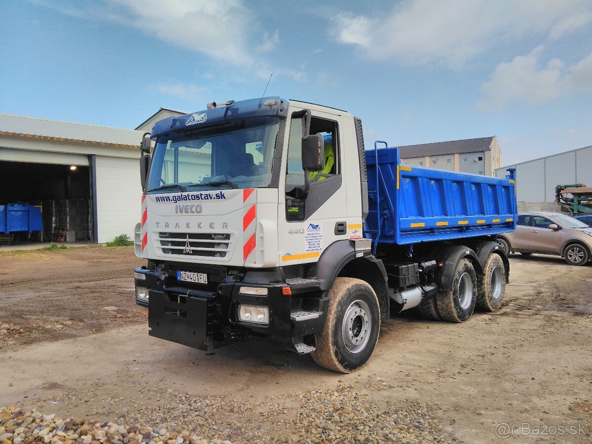Iveco trakker nákladné autom