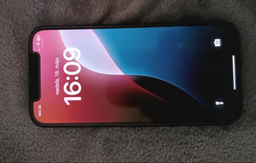 iPhone 12