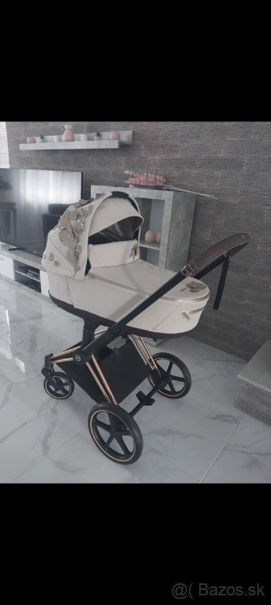 Cybex
