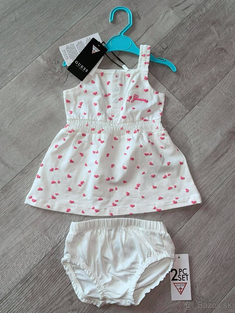Guess set na 5-10 mesiacov