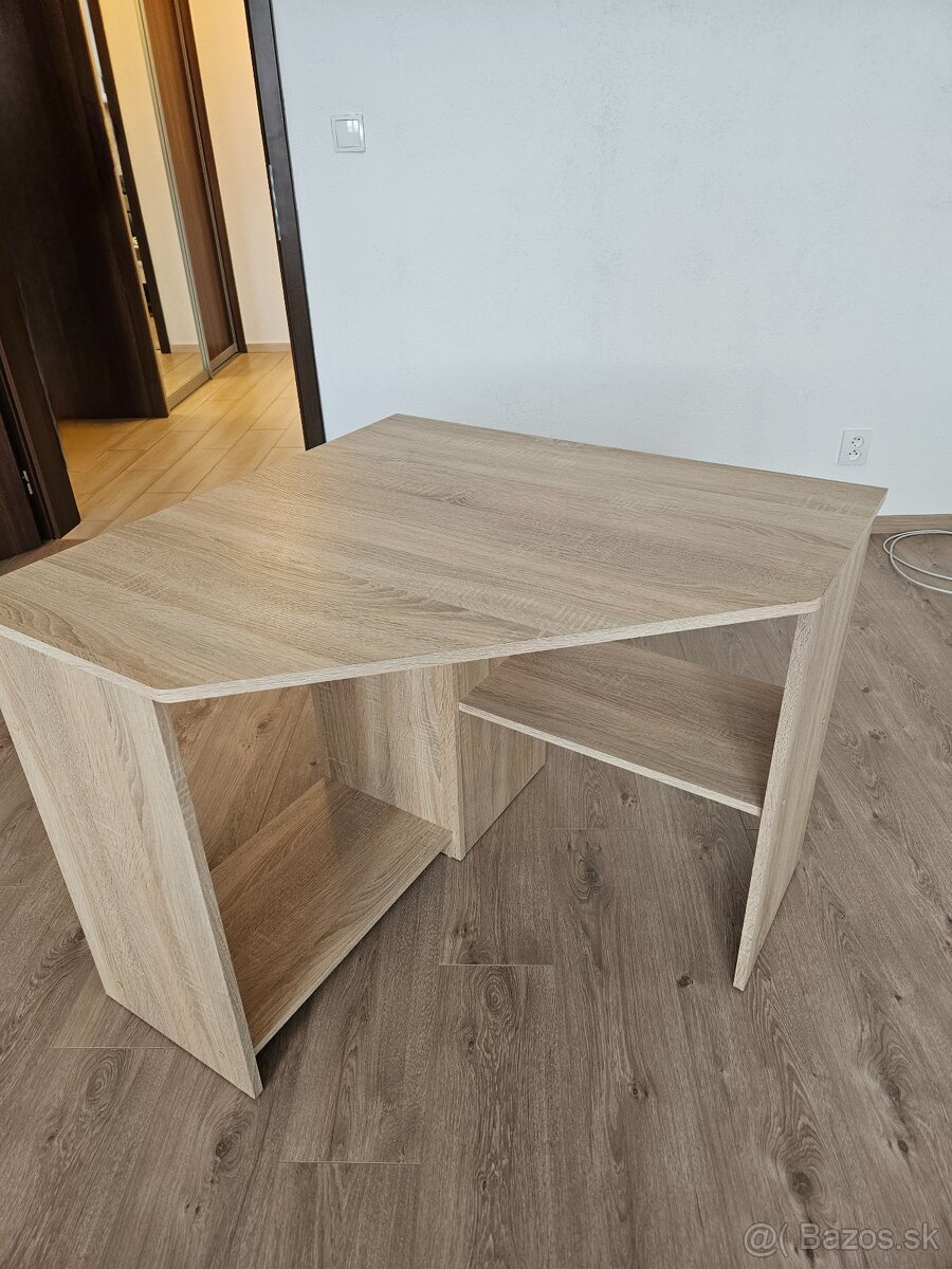 Rohový stolík