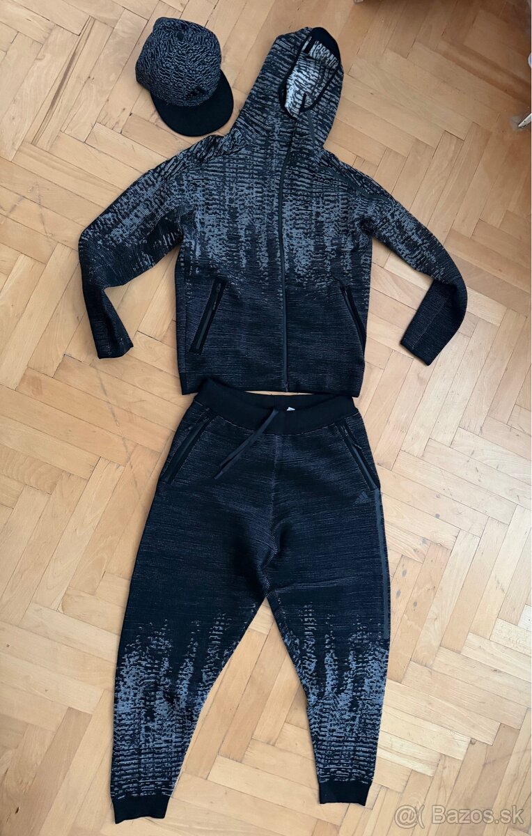 ADIDAS Panska teplakova suprava a ciapka