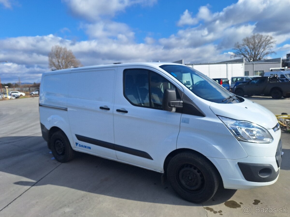 FORD TRANSIT CUSTOM 2,2TDCI KLÍMA ŤAŽNÉ
