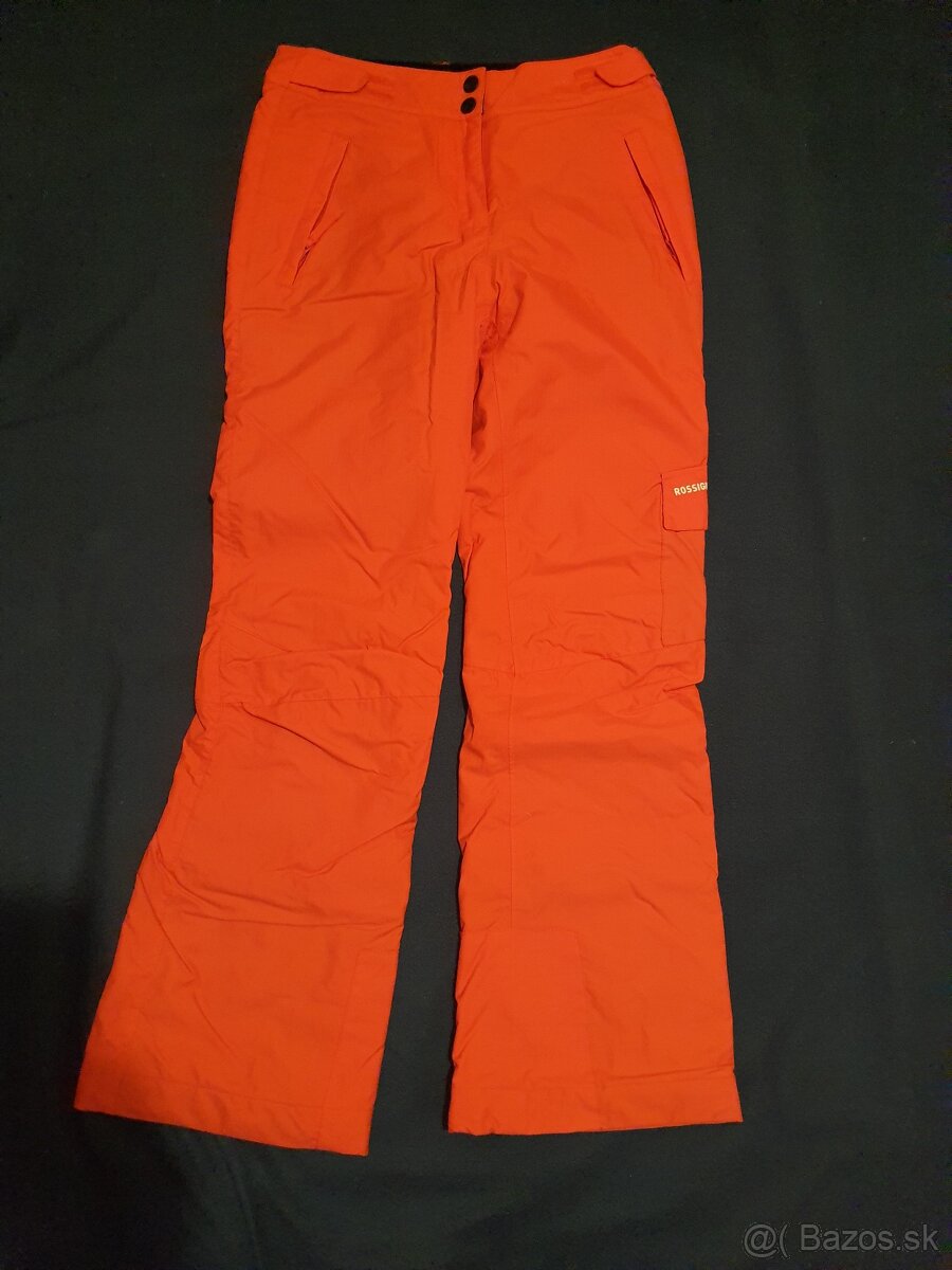 Dievcenska lyziarska suprava Rossignol.