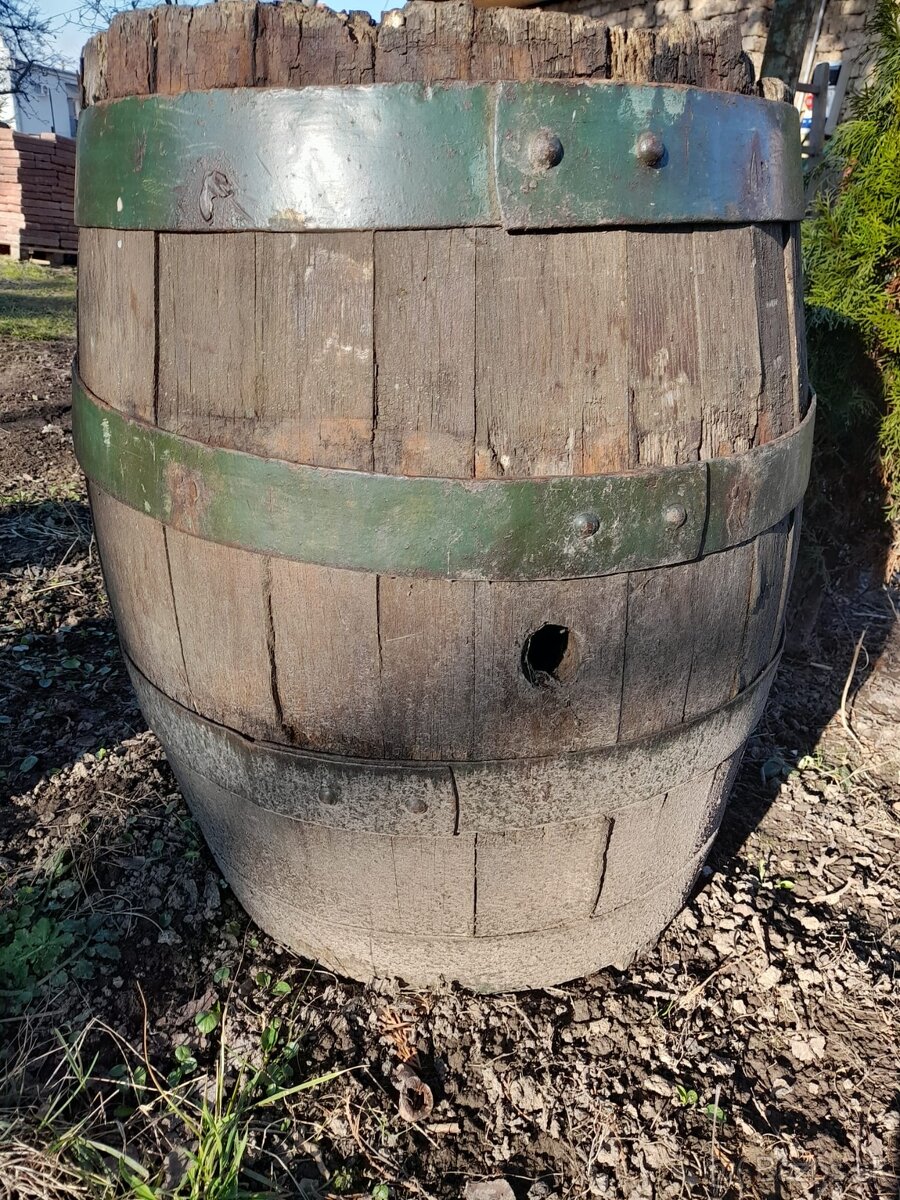 Predám drevený sud