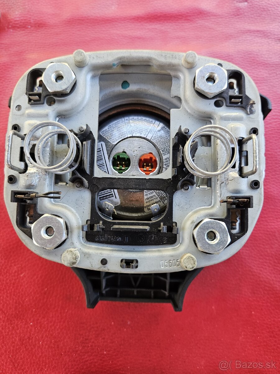 Vw passat b6 Volantový airbag dvoj patronovy.