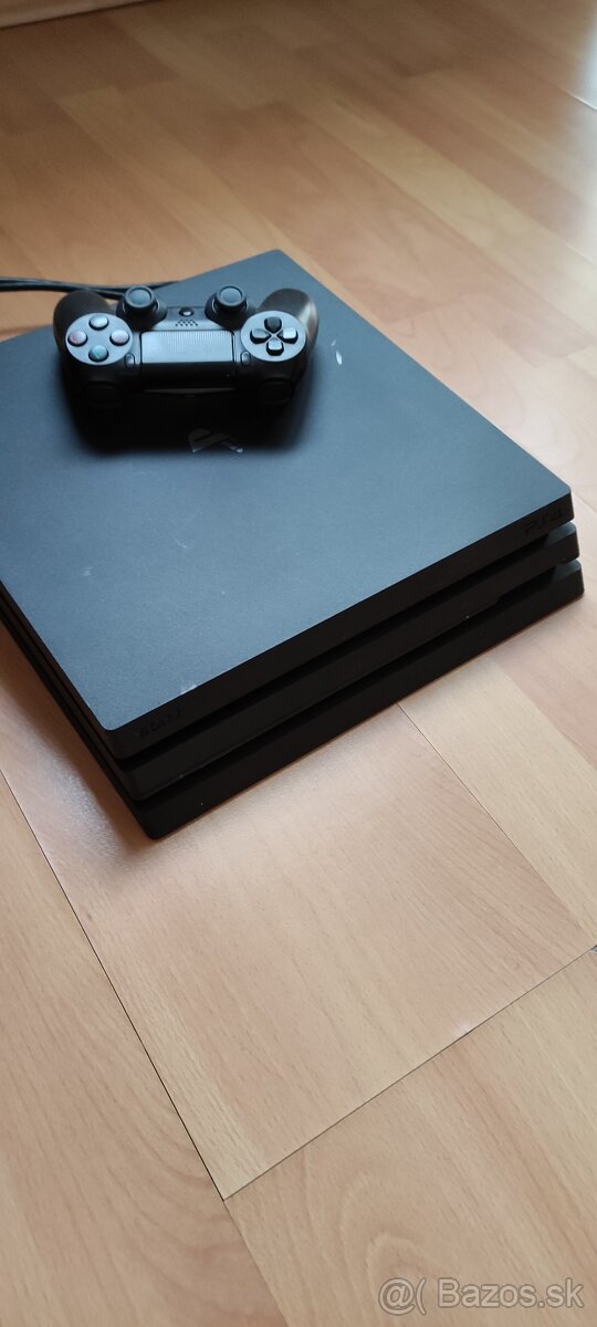 PS4 Pro 1TB Black
