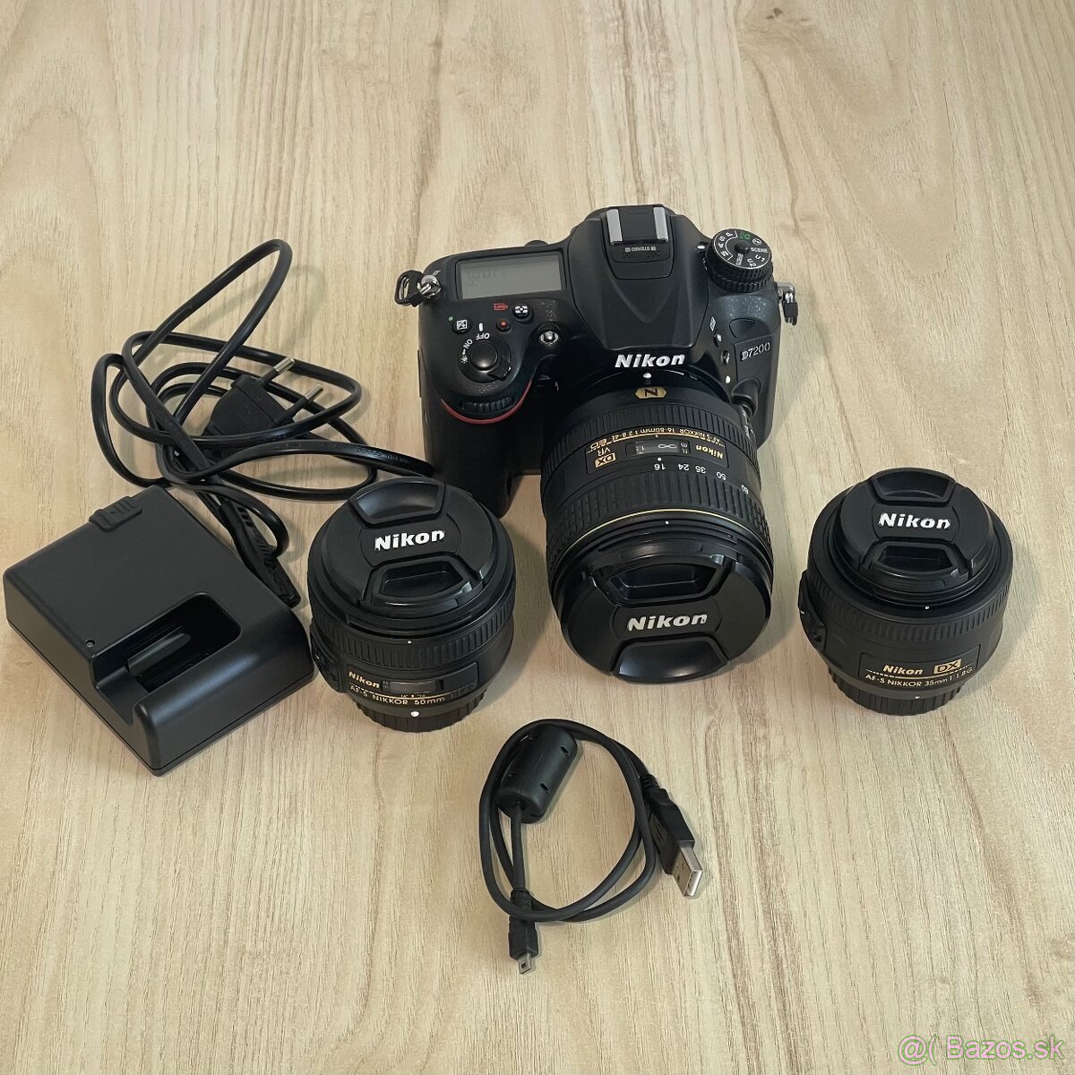 Nikon D7200 + 16-80 f2.8-4.0 + 35mm f1.8 + 50mm f1.8
