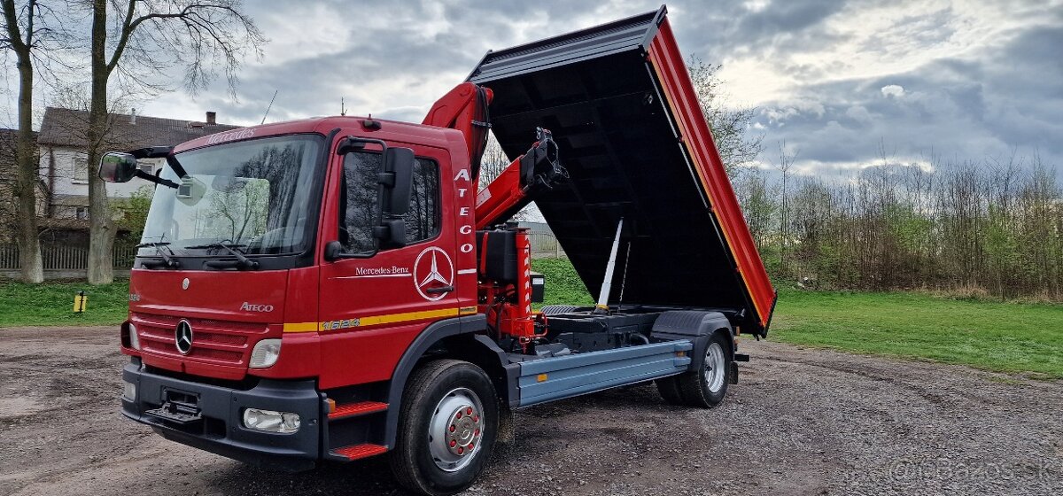 MERCEDES ATEGO 1624 TROJSTRANNÝ SKLÁPAČ + HYDR. RUKA