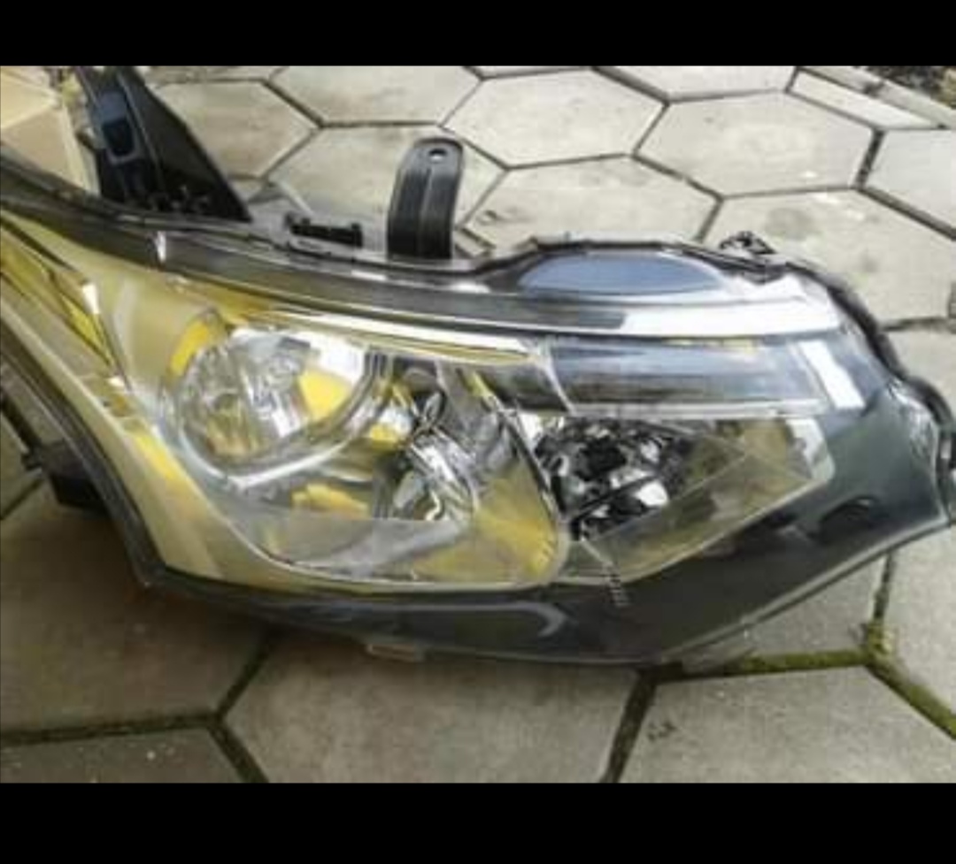 Mitsubishi Outlander III. predne svetlo