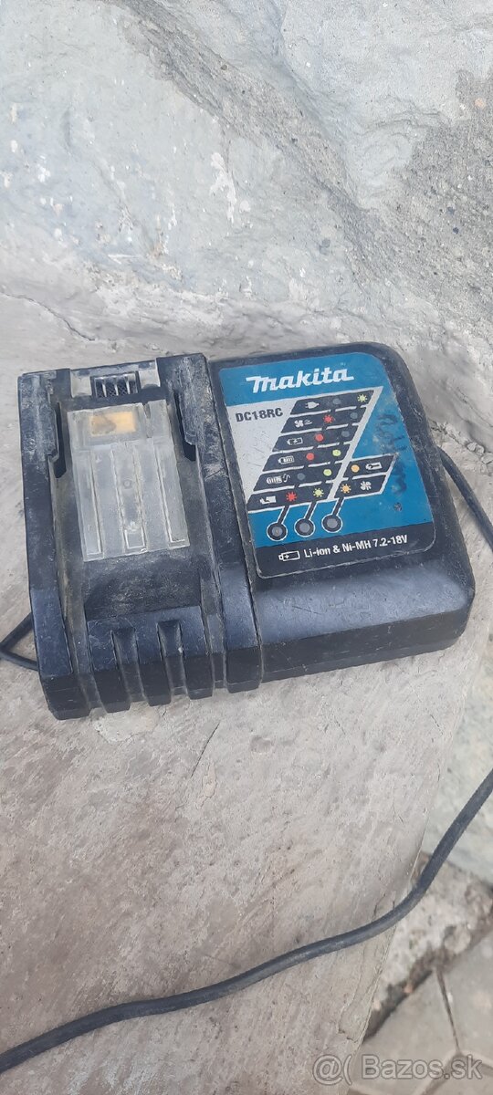 Makita nabíjačka