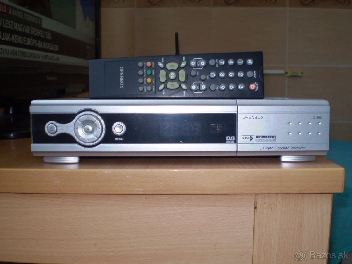 Digitalny Satelitny Prijimac OPENBOX X-800 + 2x Scart kabel