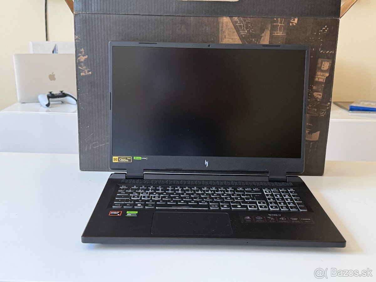 Acer Nitro 17/ RTX 4060, 32gb ram, 1TB / Čisto nový / Záruka