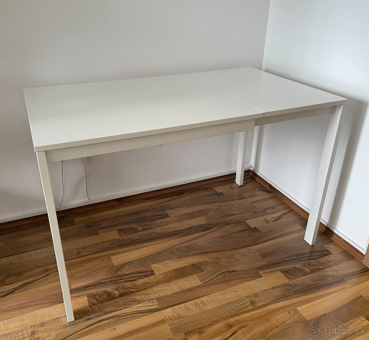 Predám rozkladací stôl (pravdepodobne IKEA VIHALS)