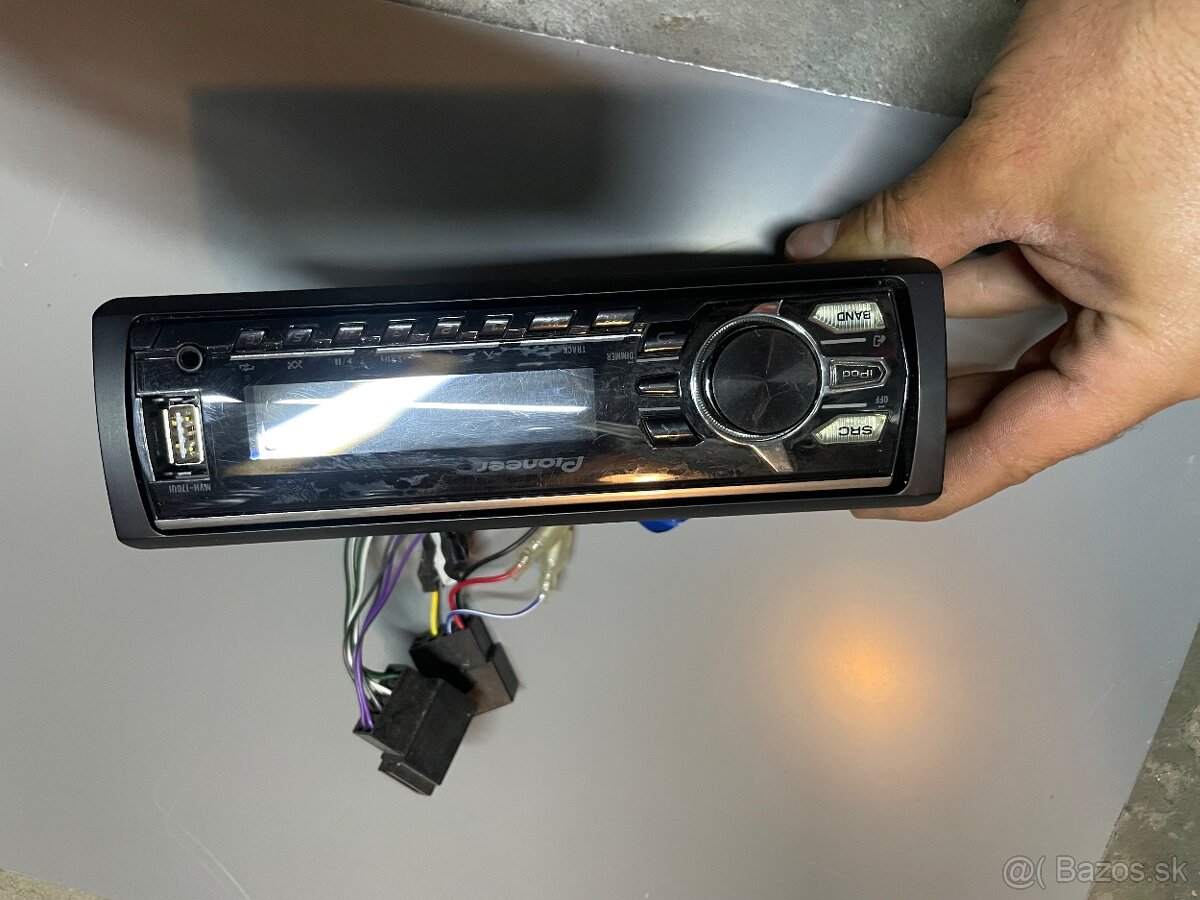 Autorádio pioneer