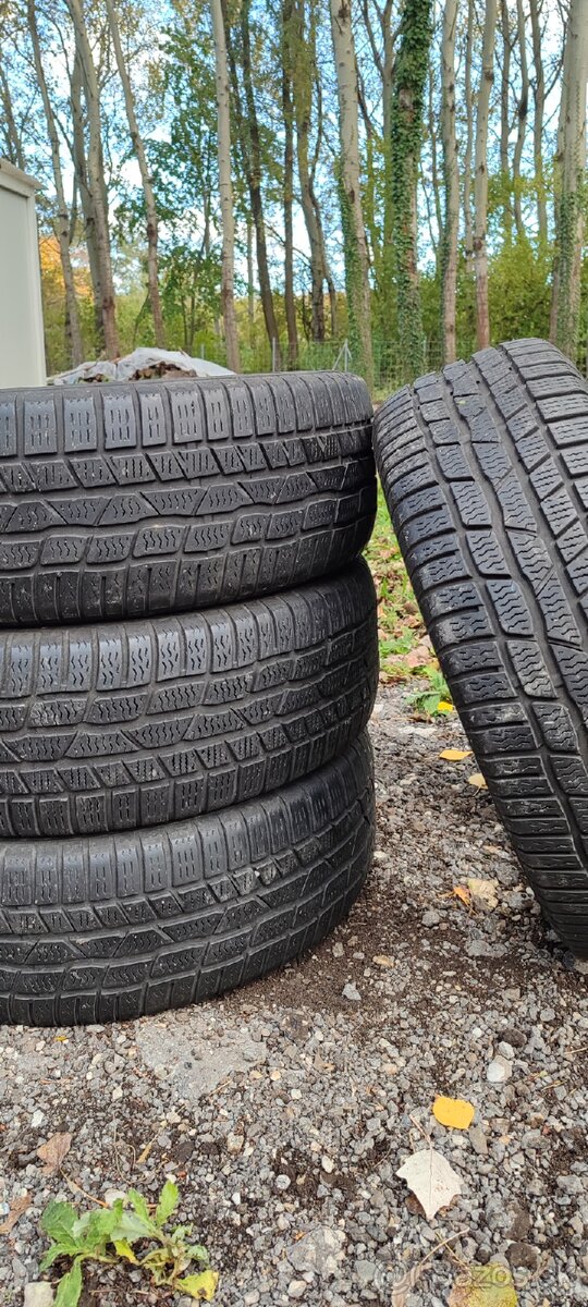 [Continental, Wintercontact 205/60 R16] Top stav