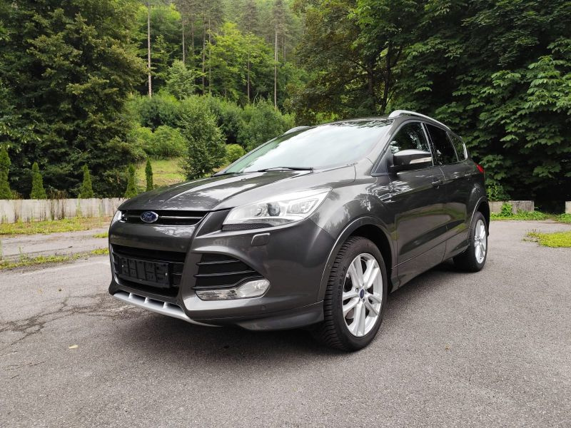 Ford Kuga 2.0 TDCi 180k Titanium 4x4 Tiguan Ateca Karoq