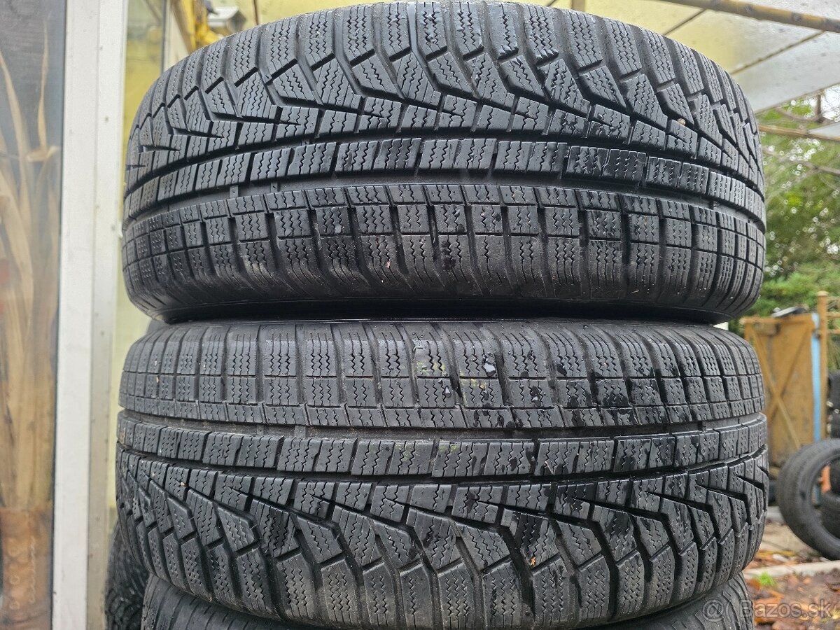 Ponúkam 2 zimné pneumatiky Hankook Ice 205/60 R16