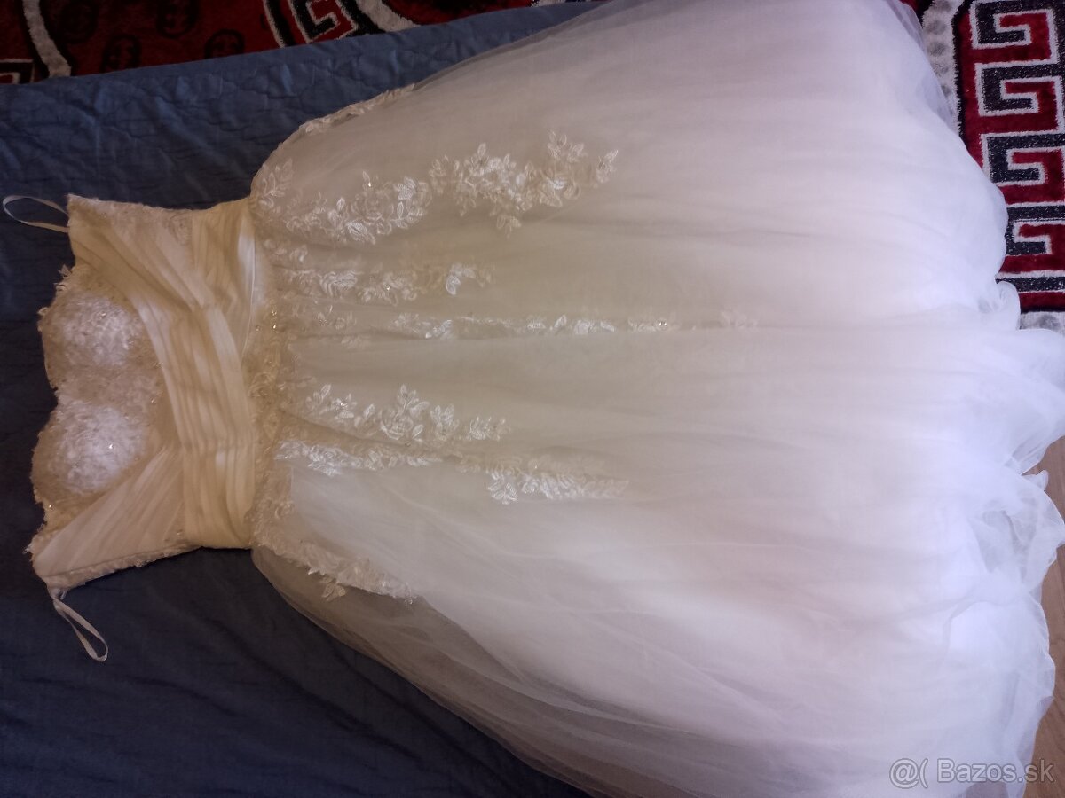 Predám svadobné šaty