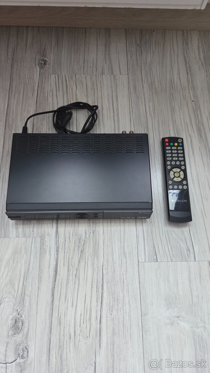 satelitní set-top box Zircon SHD 007