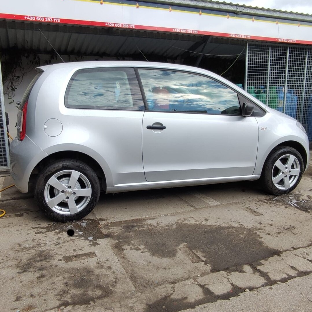 Škoda CitiGo Stříbrná