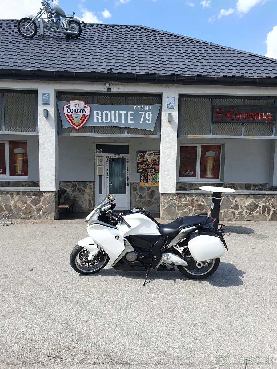 Honda vfr 1200f dct