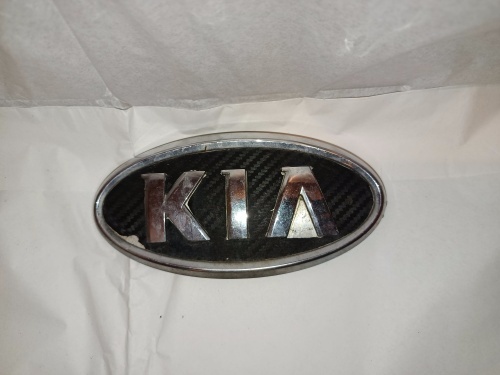 predny znak kia 15x7,5cm 20€