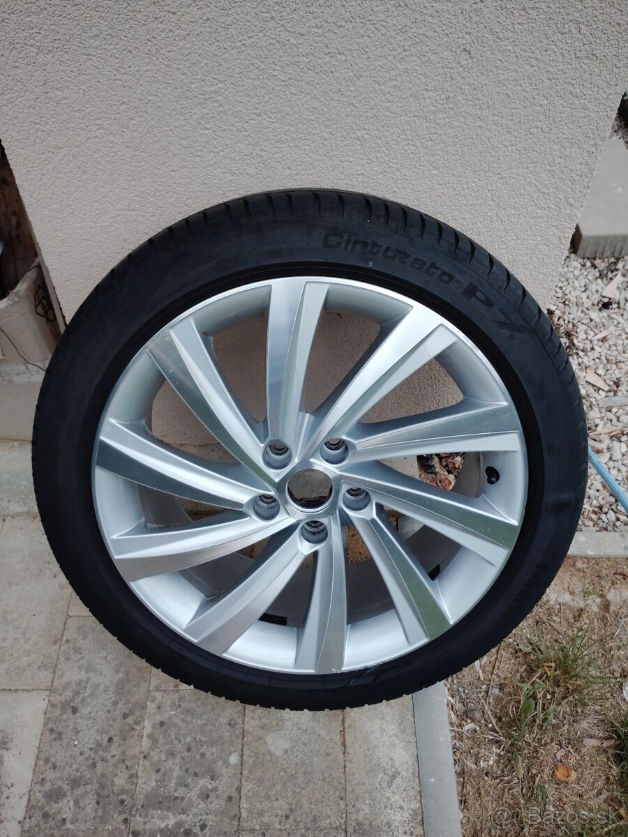 18" Octavia IV 1ks