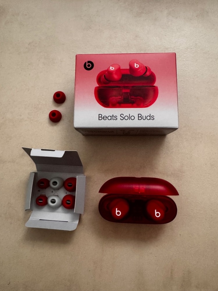 Beats Solo Buds