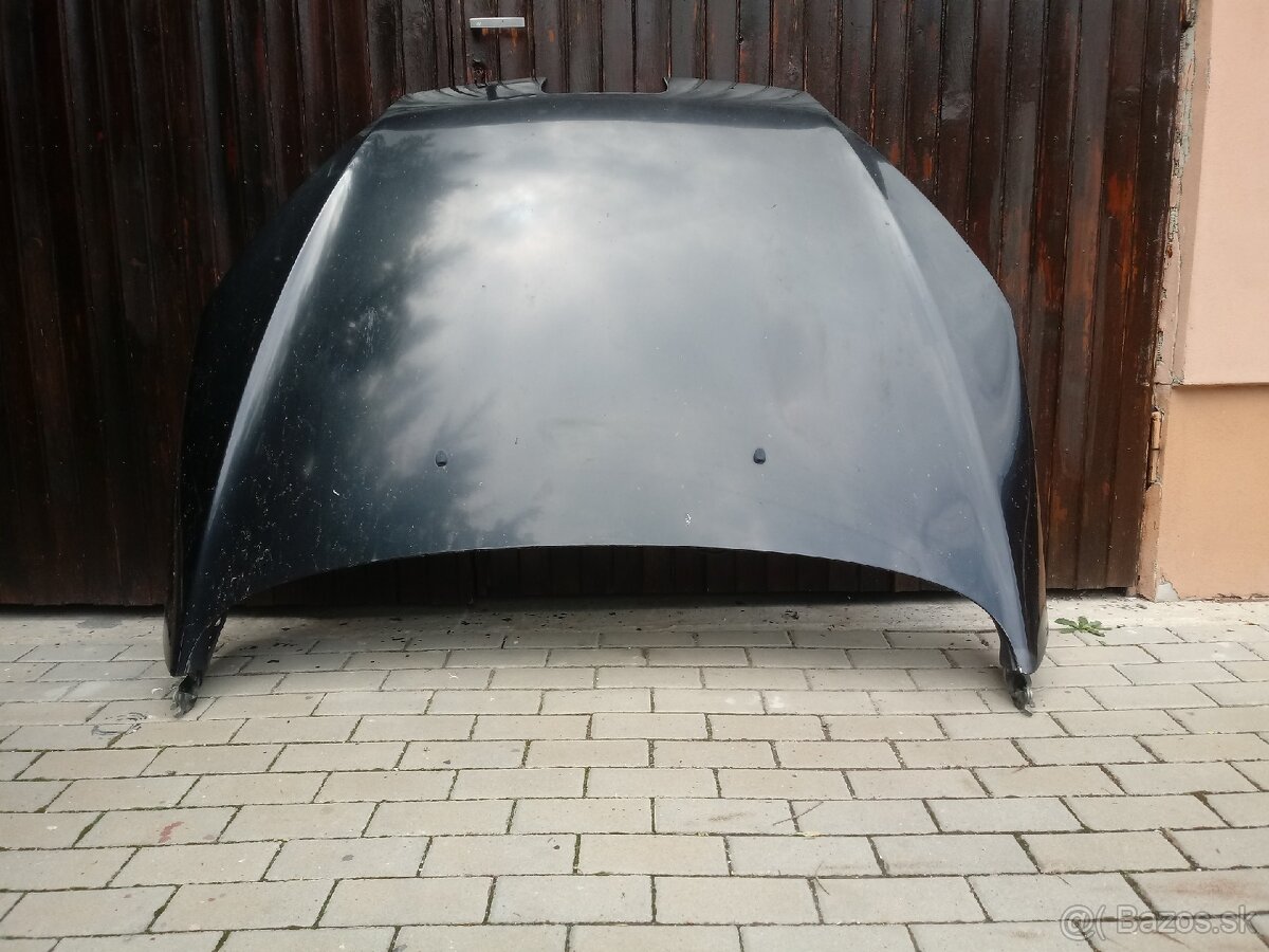 Predna kapota peugeot 407