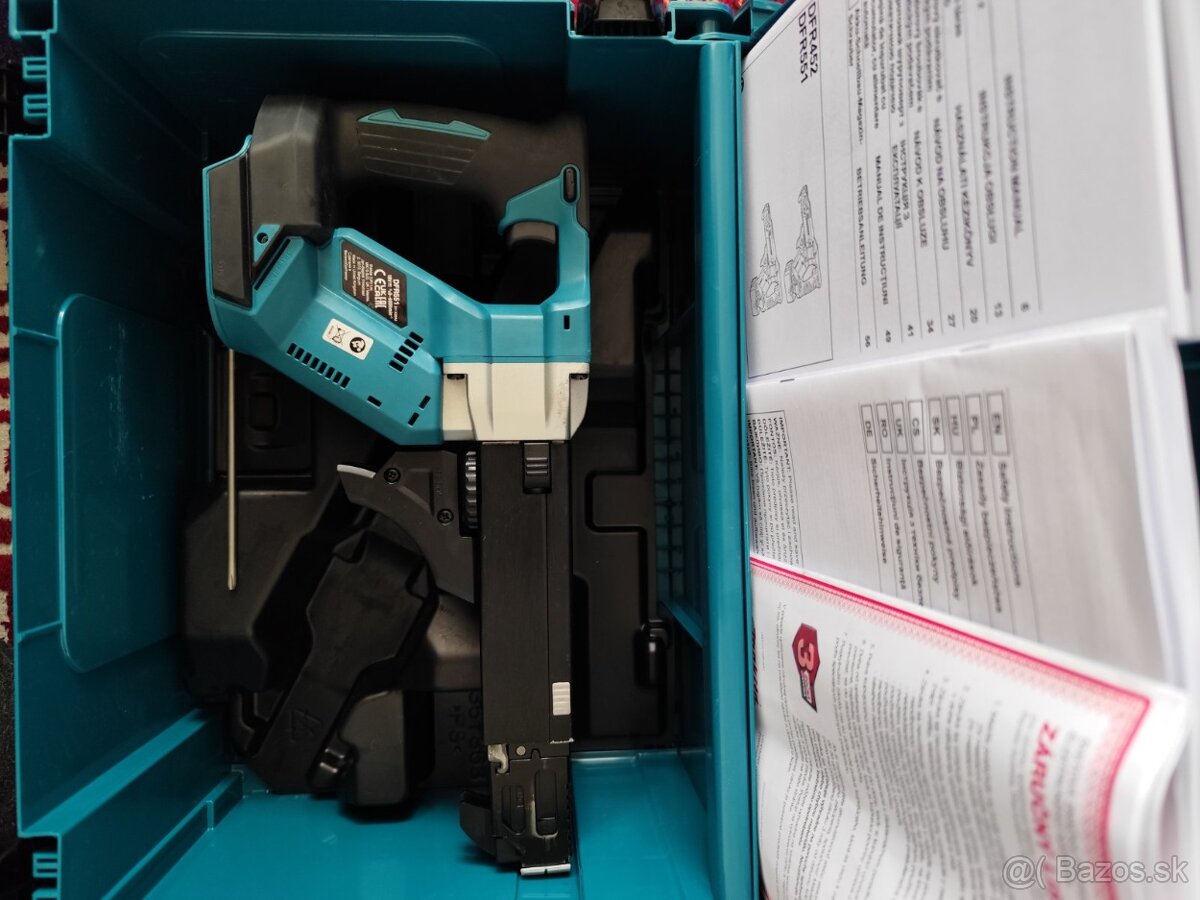 Makita skrutkovač DFR452Z
