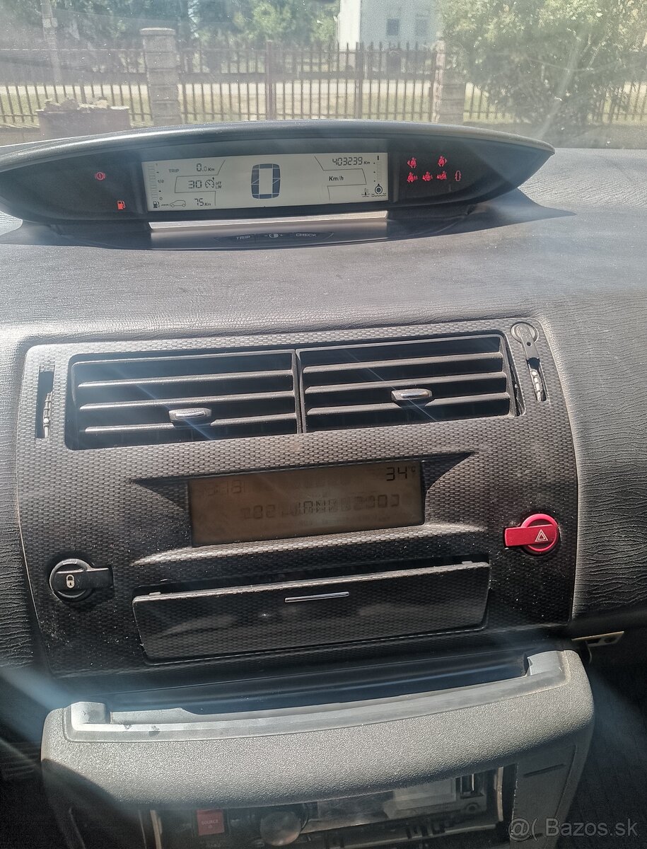 Citroen c4.