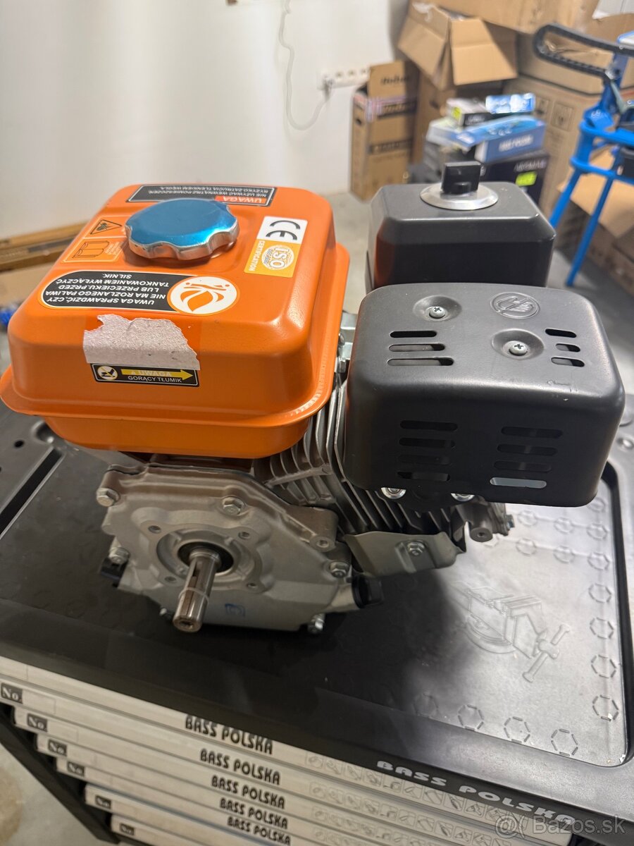 Univerzálny spaľovací motor 4t 7hp