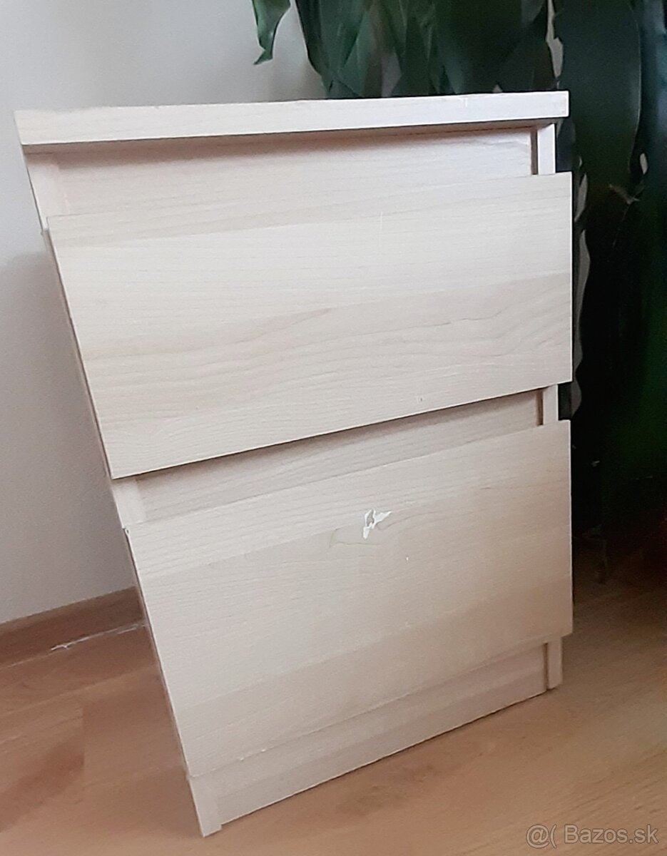 IKEA nočný stolík