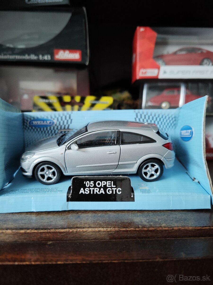 Modely Opel mix