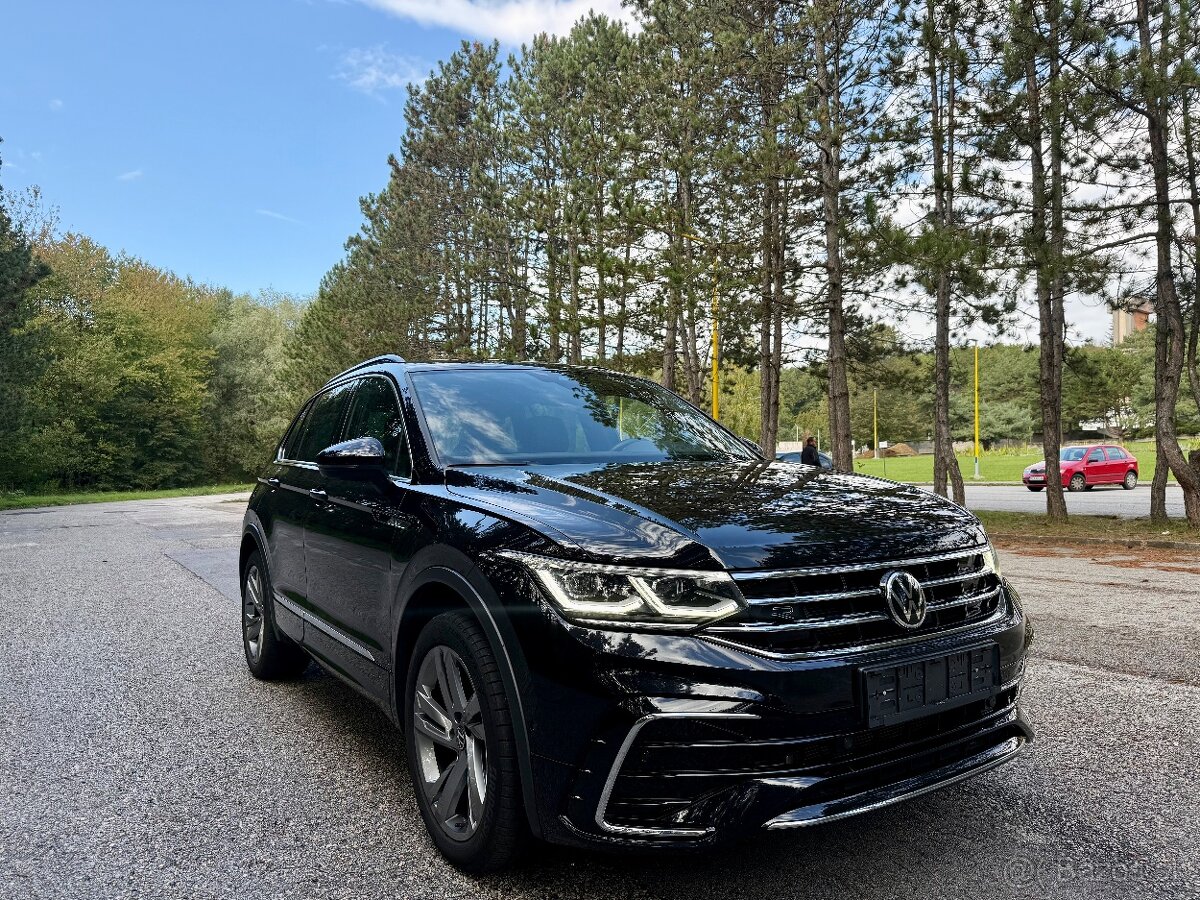 VW TIGUAN R-LINE 2.0TDI DSG 4x4 BOHATÁ VÝBAVA FACELIFT