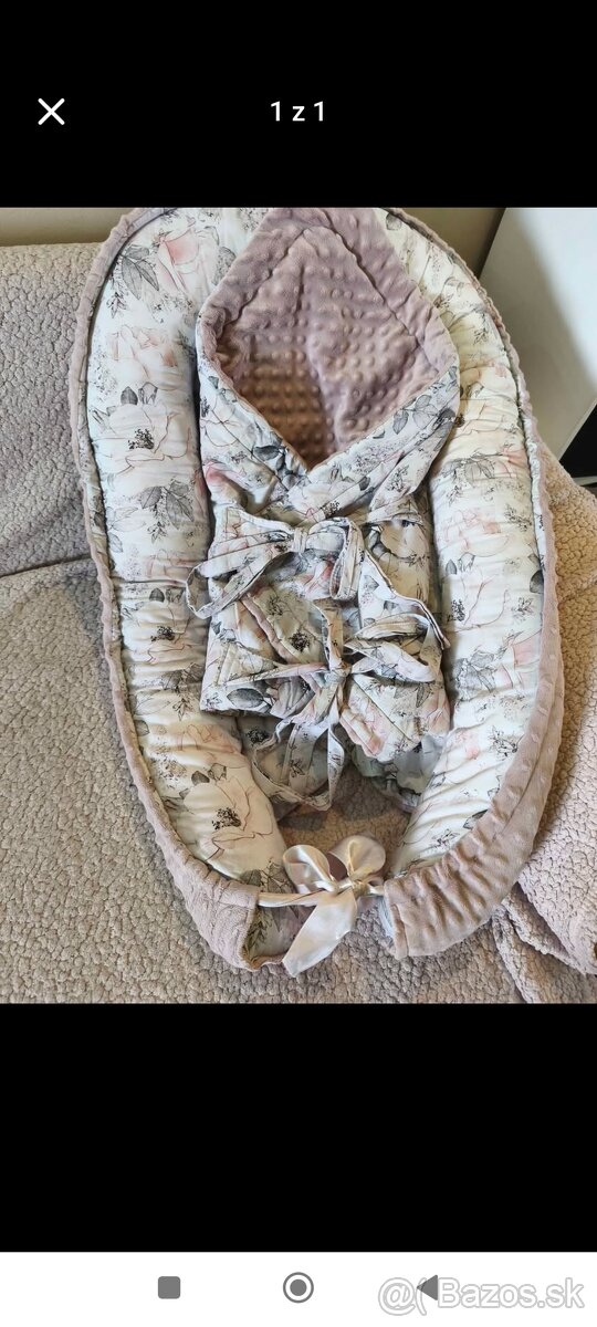 Hniezdo a zavinovačka