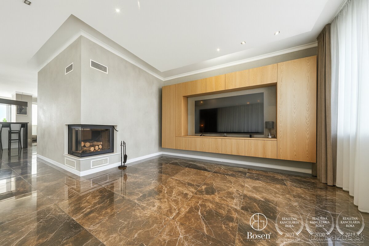 BOSEN | Výhľady, priestor, krb - 152 m2 plus terasa 102 m2,