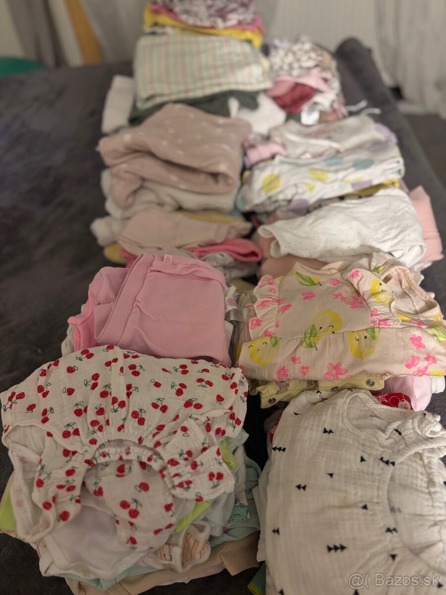 Balik detskeho oblečenia dievčatko 0-6 mes