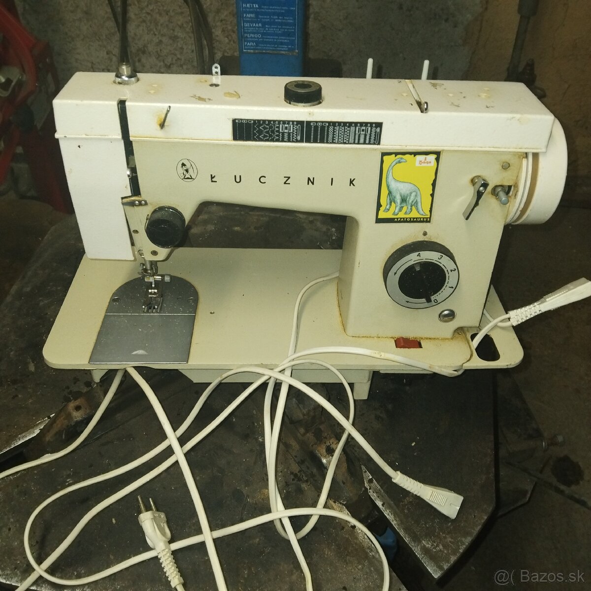 Predám šijací stroj.