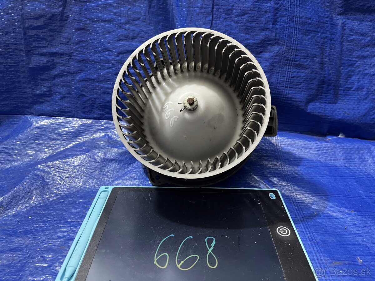 MAZDA 6 MOTORCEK KURENIA