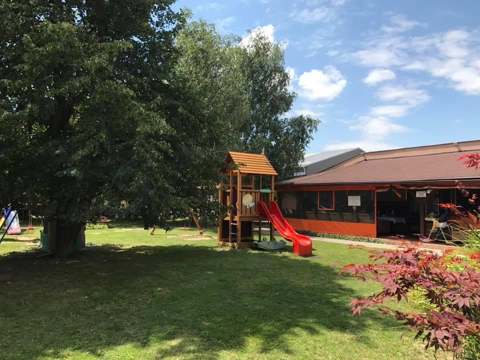 Čašník/čašníčka - 8 hodín denne - Vranov