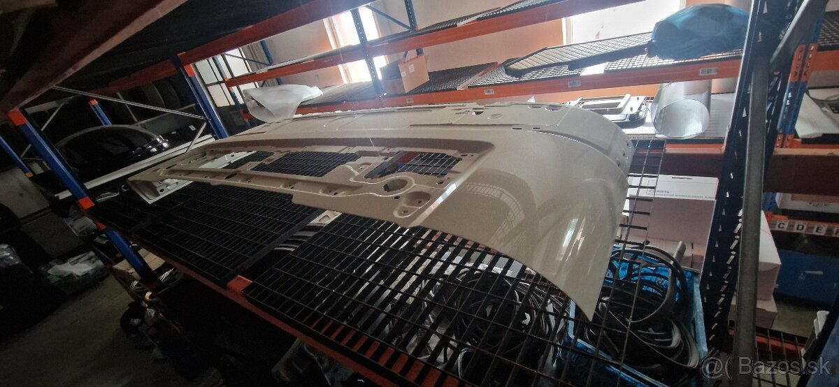 Predná kapota Volvo FH Globetrotter, č. 82360122