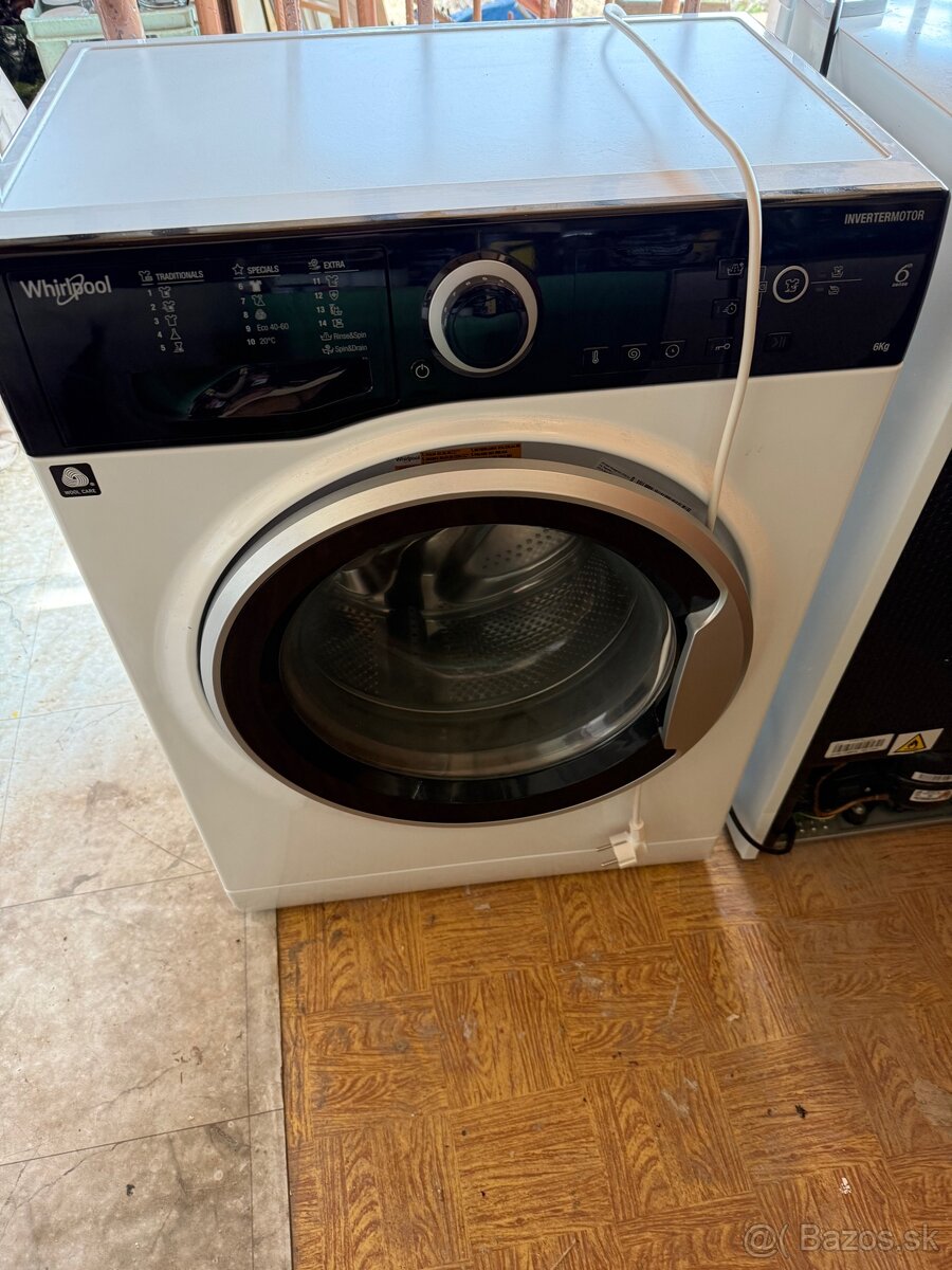 Práčka Whirpool