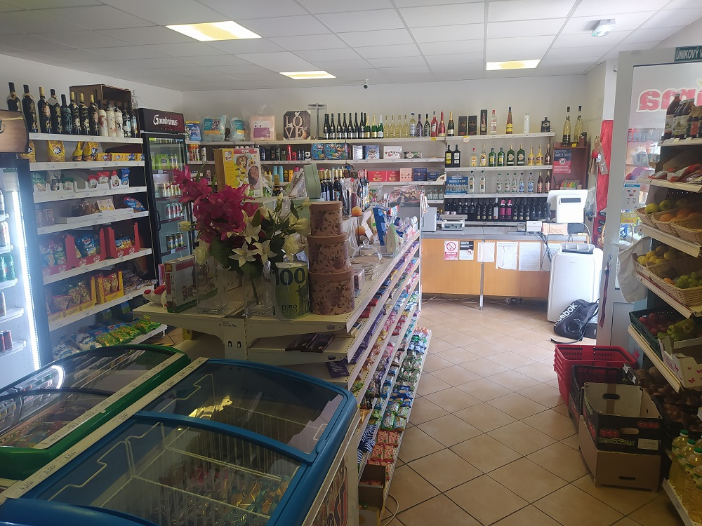Obchodný objekt, Mikšová, 200 m2, Cena: 181.125 Eur