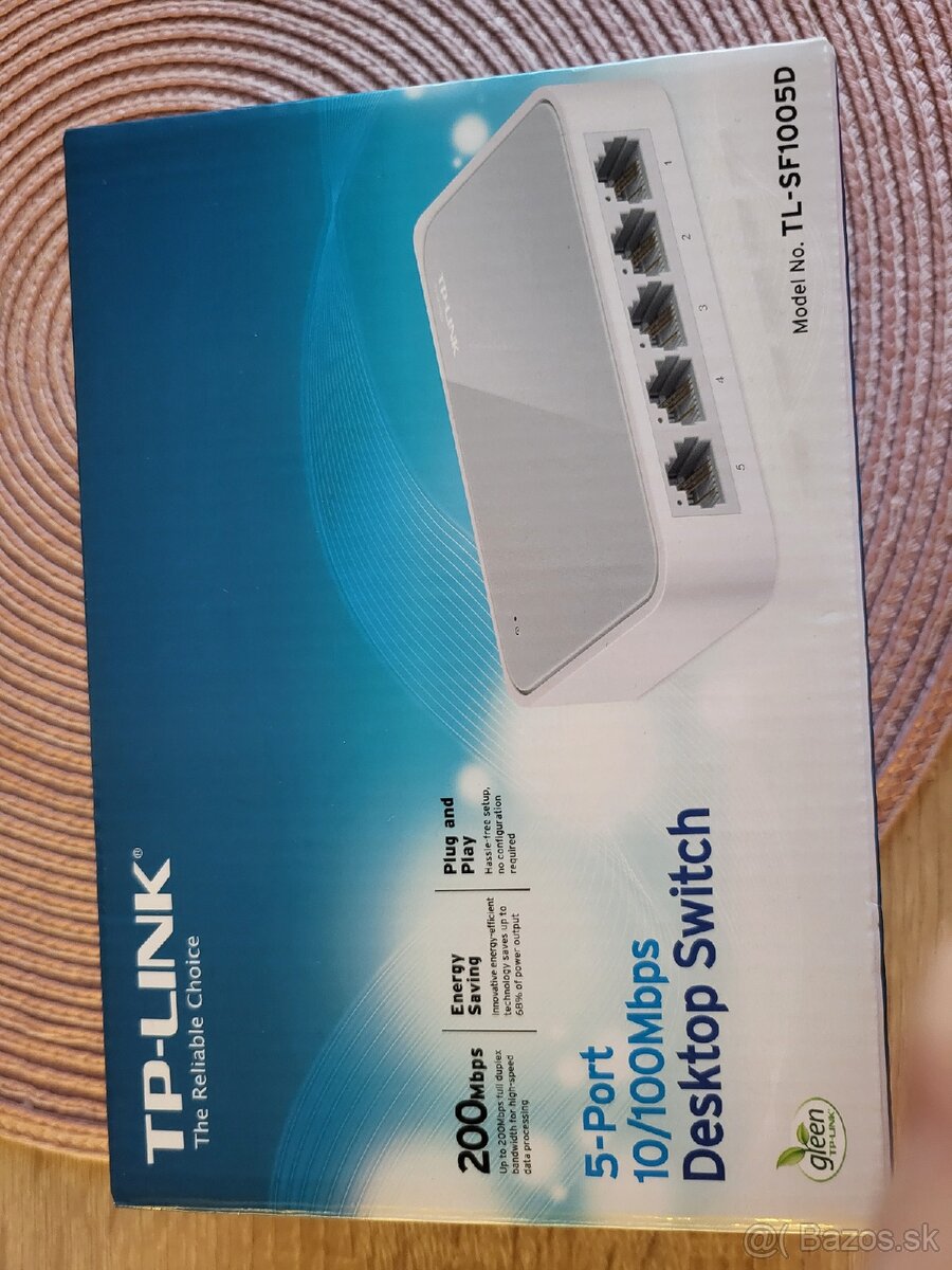 Desktop switch novy nepouzity. Cena 5 eur.