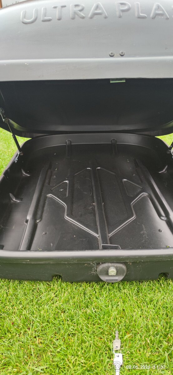 Predám strešný box MD5 na auto