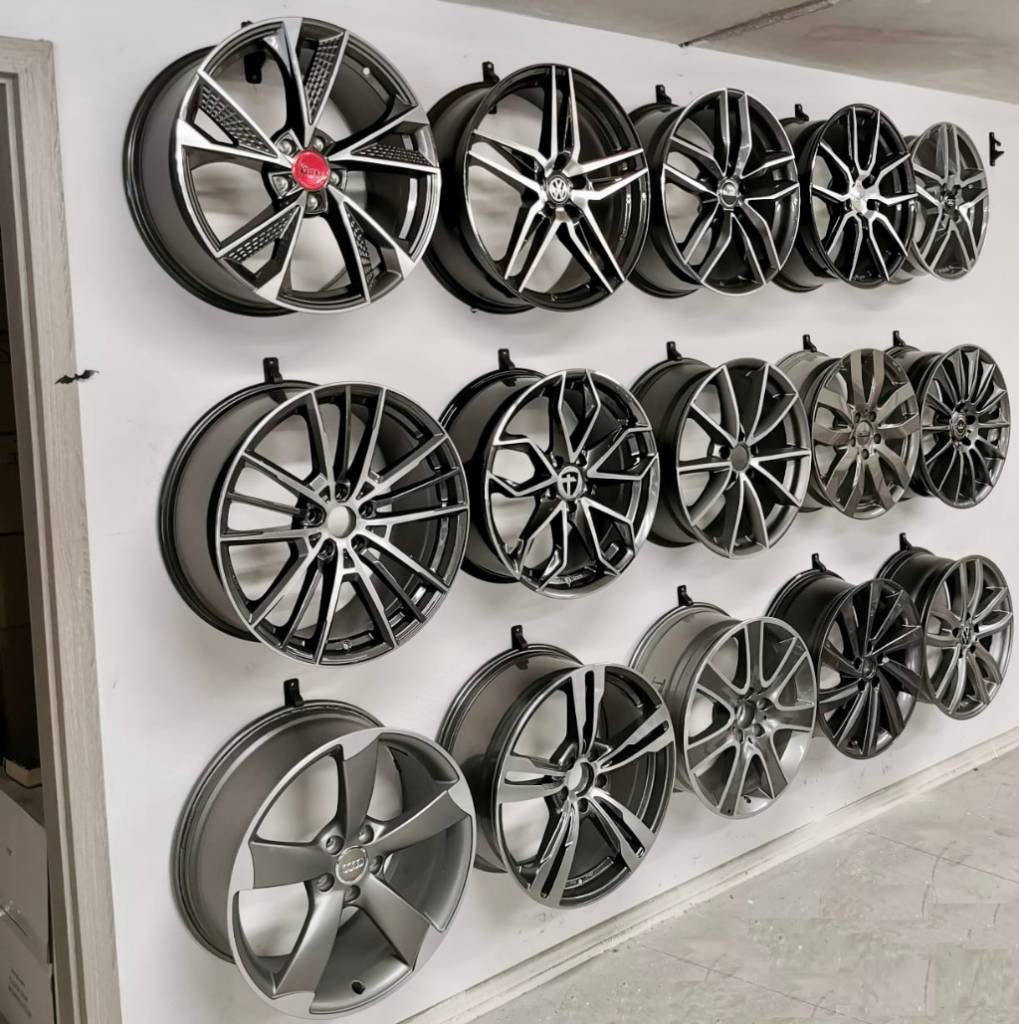 Predaj nových a zánovných alu diskov - Hornwheels -