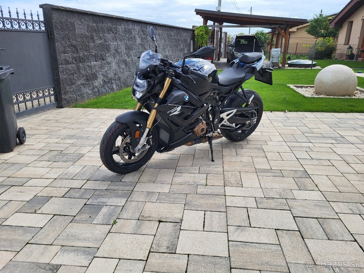 BMW S1000R