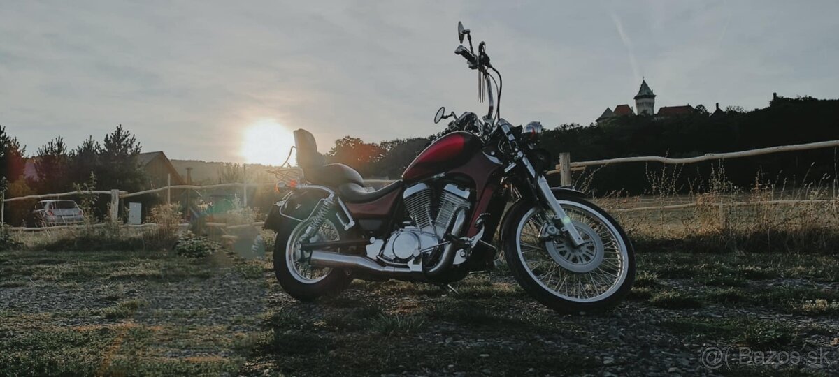 Suzuki VS 800 Intruder v TP 34kw VP A2